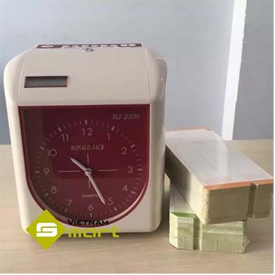 Máy chấm công thẻ giấy RJ-3300A Ảnh thực tế của máy chấm công RJ-3300A cùng thẻ giấy