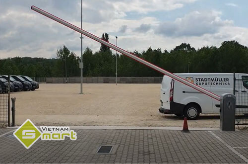 Barrier tự động Ditec QIK80EH Ứng dụng của barrier tự động Ditec QIK80EH trong quản lý bãi đỗ xe
