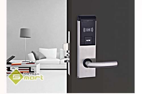 Khóa khách sạn dùng thẻ Temic 930SS-6-D Khóa thẻ từ 930SS-6-D được ứng dụng thực tế