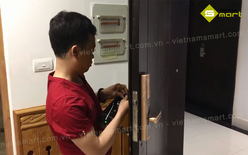 Khóa cửa vân tay thông minh Dessmann S510 Dessmann S510