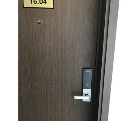 Khóa cửa thẻ từ Unicor UN-6700SK Lắp đặt khóa thẻ từ UNICOR UN- 6700SK cho cửa chính chung cư