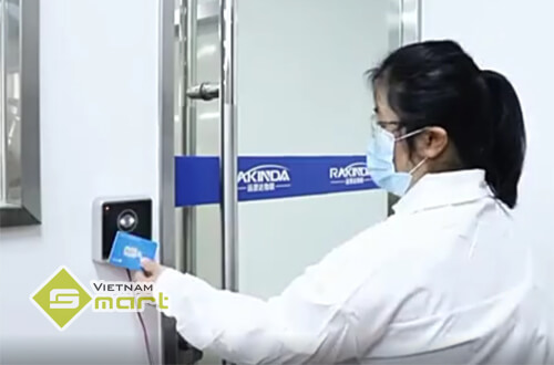 Máy quét mã vạch QRCode LongviewTec RD006 Sản phẩm máy quét mã vạch QRCode RD006 có thể đọc được mã vạch qua thẻ