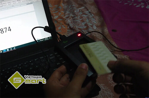 Test model đầu đọc thẻ CR206-T05 với thẻ