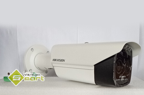 Bộ sản phẩm camera đo thân nhiệt HIKVISION DS-2TB2617-6/QA