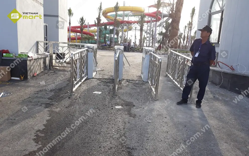 Dự án lắp đặt cổng xoay 3 càng kiểm soát vé tự động Công viên nước Thanh Hà