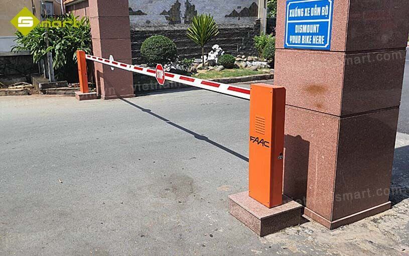 Barrier tự động FAAC 615 Barrier tự động FAAC 615 nâng hạ tiên tiến