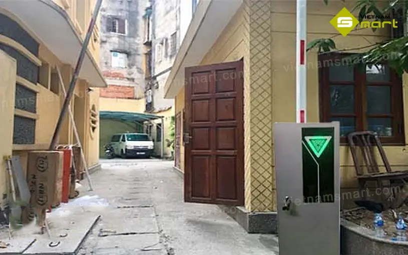 Barrier tự động YL-680 Cổng barrier tự động YL-380