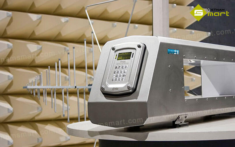 Máy dò kim loại công nghiệp đa tần số CEIA THS/21E-3F THS/21E CEIA THS/21E-3F THS/21E