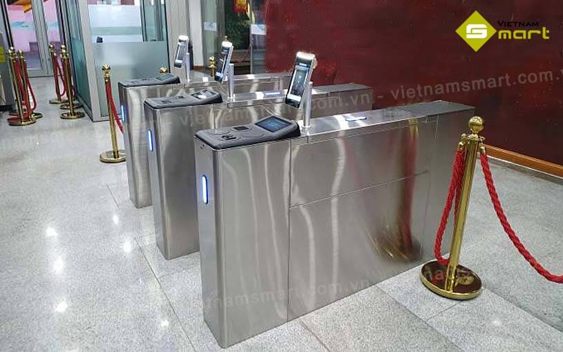 Giới thiệu về cổng xoay 3 càng Turboo J181