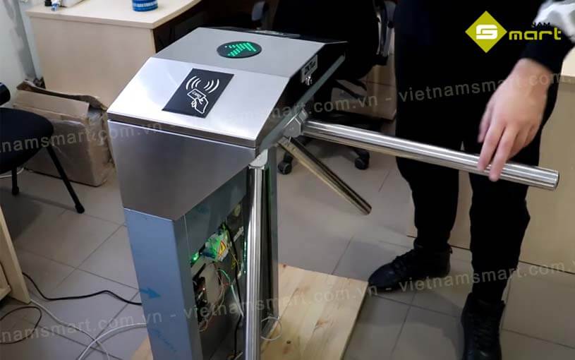 Cổng xoay 3 càng ZKTeco TS1011