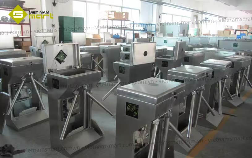 Cổng xoay 3 càng Chisung CSTS014