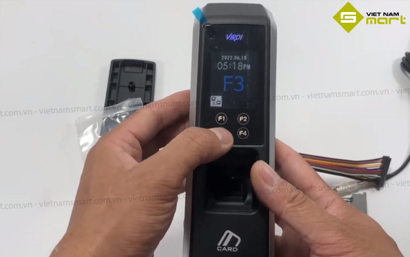 Máy chấm công vân tay Virdi AC-2200 Plus Model AC2000 Plus dễ dàng thao tác