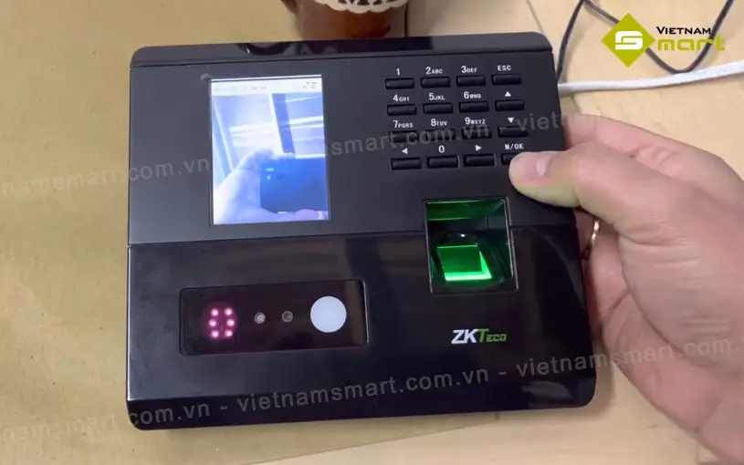 Giới thiệu về máy chấm công khuôn mặt ZKTeco MB10