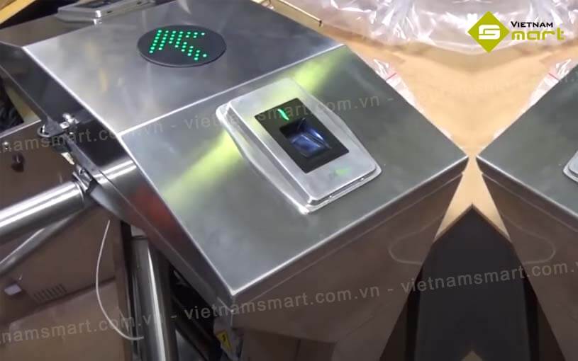 Kiểm soát truy cập với cổng xoay 3 chấu TS1022