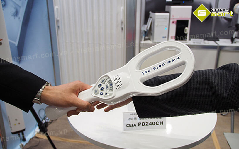 Điểm nổi bật trên máy dò kim loại bằng tay PD240CH