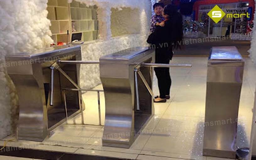 Cổng xoay 3 càng Rona RNCF438 Giới thiệu về cổng xoay 3 càng Rona RNCF438