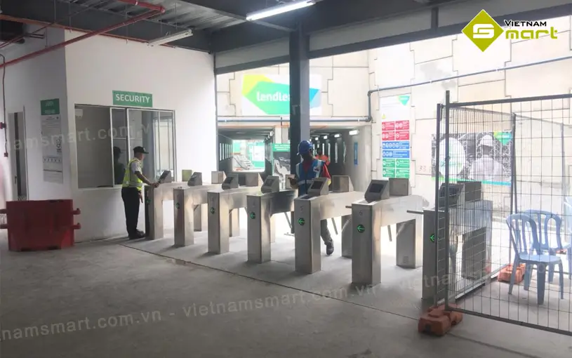 Cổng xoay 3 càng Magnet TTS351L Magnet TTS351L