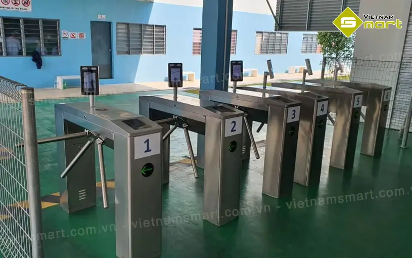 Cổng xoay 3 càng Magnet TTS351L Magnet TTS351L