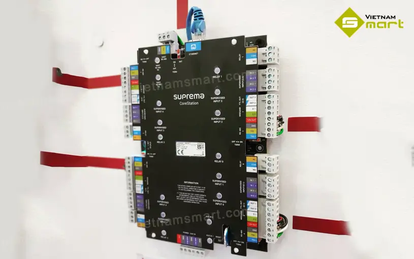 Bộ điều khiển kiểm soát cửa Suprema CoreStation CS-40 Suprema CoreStation CS-40