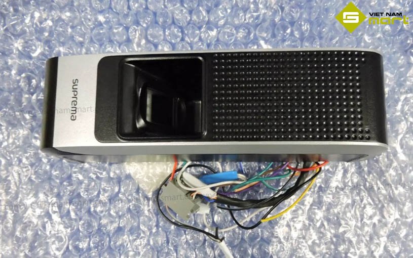 Cận cảnh đầu đọc vân tay BioEntry W