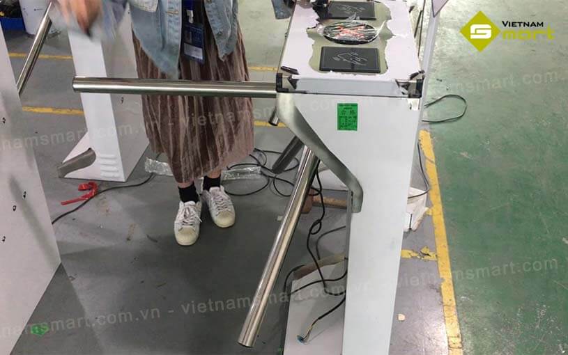 Cổng xoay 3 càng Turboo EL128 Giới thiệu về cổng xoay 3 càng Turboo EL128