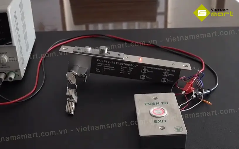 Khóa chốt rơi Yli YB-600B (LED) Yli YB-600B (LED)