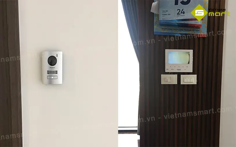 Bộ chuông cửa màn hình Panasonic VL-SV74VN Bộ chuông cửa màn hình Panasonic VL-SV74VN được ứng dụng lắp đặt tại nhà ở gia đình