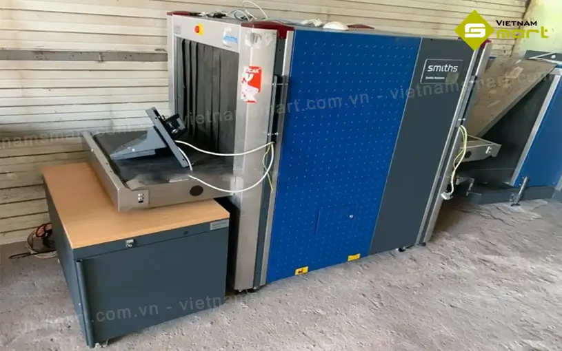 Hình ảnh cận cảnh máy soi hành lý HI-SCAN 7555si