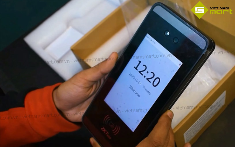 Máy nhận diện khuôn mặt ZKTeco MiniAC Plus Model MiniAC Plus nhỏ gọn và hiện đại