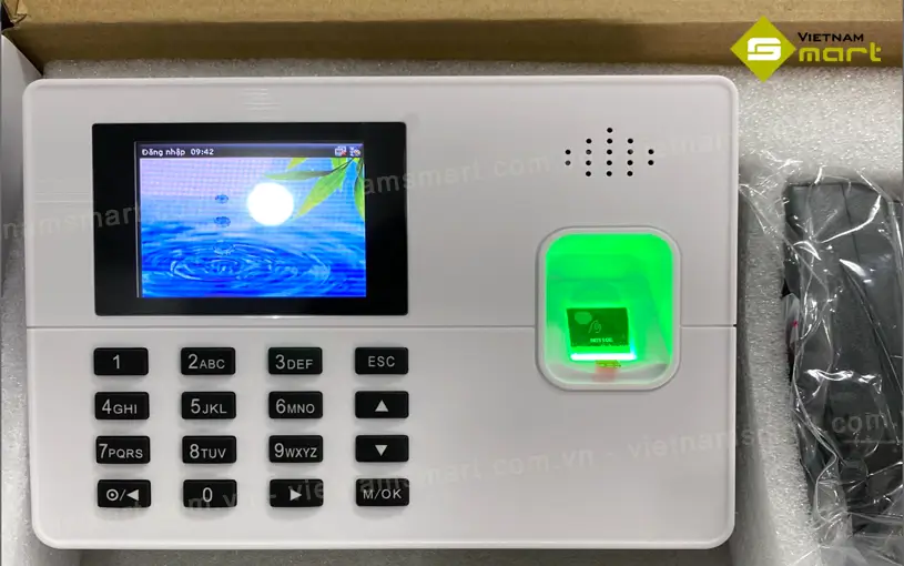 Mẫu máy chấm công bằng vân tay và thẻ cảm ứng RJ TX800