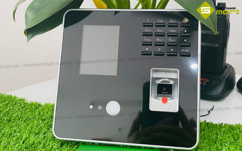 Máy chấm công khuôn mặt và vân tay ZKTeco W800 Plus ZKTeco W800 Plus có thiết kế hiện đại