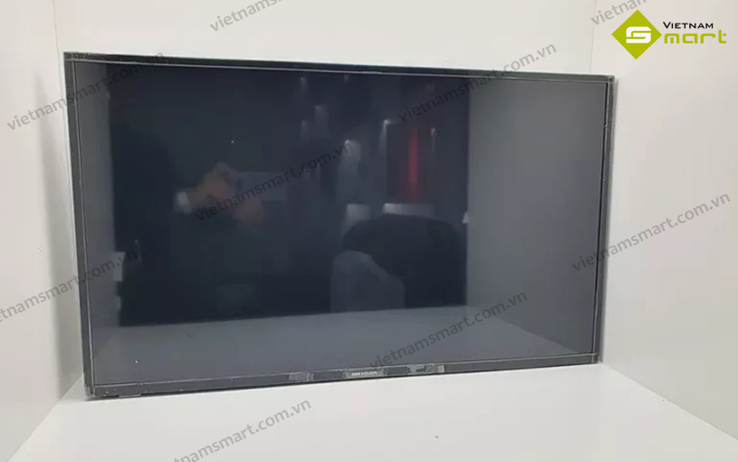 Hình ảnh thực tế của màn hình Hikvision DS-D5032QE