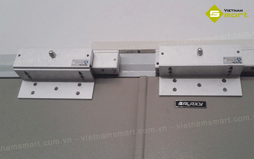 Khóa điện từ Yli YM-180 Ảnh thực tế của khóa nam châm điện YM-180