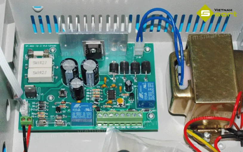 Bộ cấp nguồn liên tục YP-902-24-3 Bộ nguồn ác quy yli YP-902-24-3