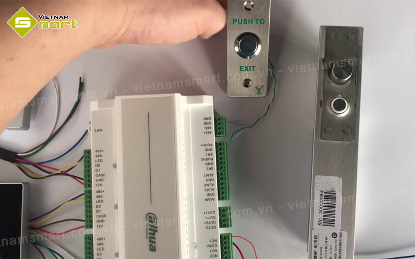 Bộ kiểm soát 4 cửa đơn Dahua DHI-ASC1204B-S Vietnamsmart - Đơn vị phân phối bộ kiểm soát DHI-ASC1204B-S uy tín, giá rẻ