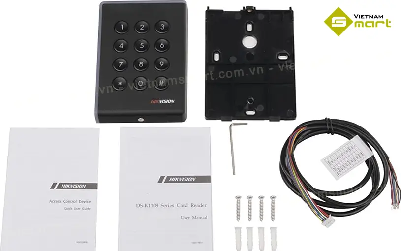 Ảnh thực tế đầu đọc thẻ DS-K1108AMK cùng các phụ kiện