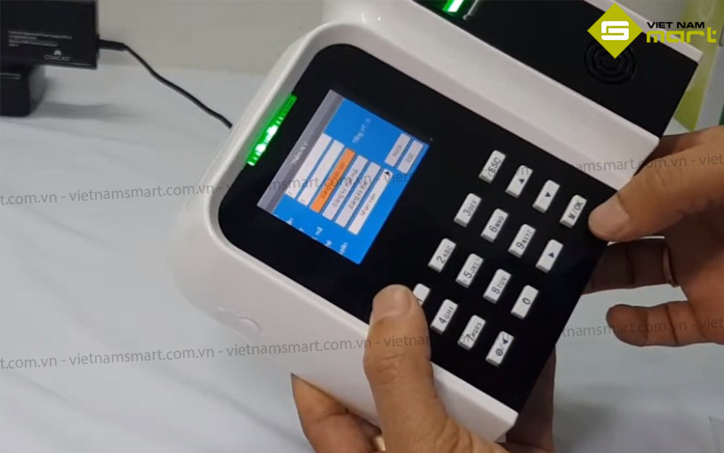 Máy chấm công vân tay GiGaTa T9 Gigata T9 có thiết kế bàn phím nổi dễ thao tác