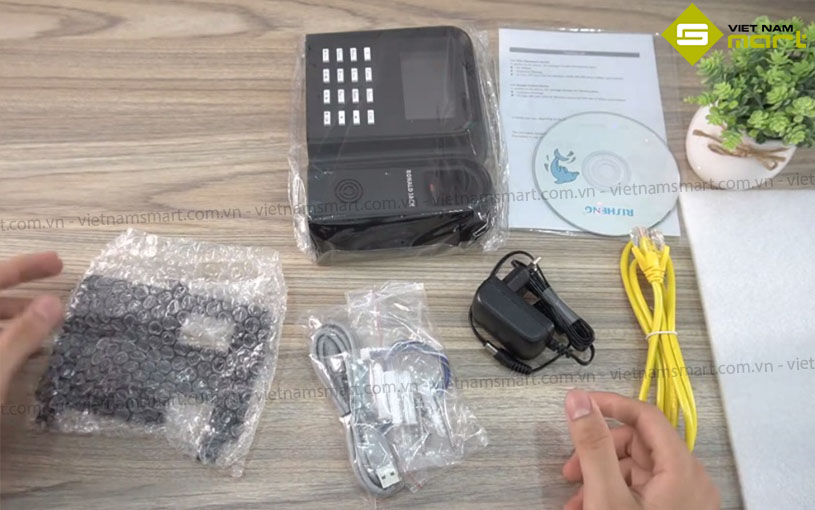 Máy chấm công vân tay Ronald Jack Q-CLEAR 6869 Mở hộp máy chấm công Q-Clear 6869