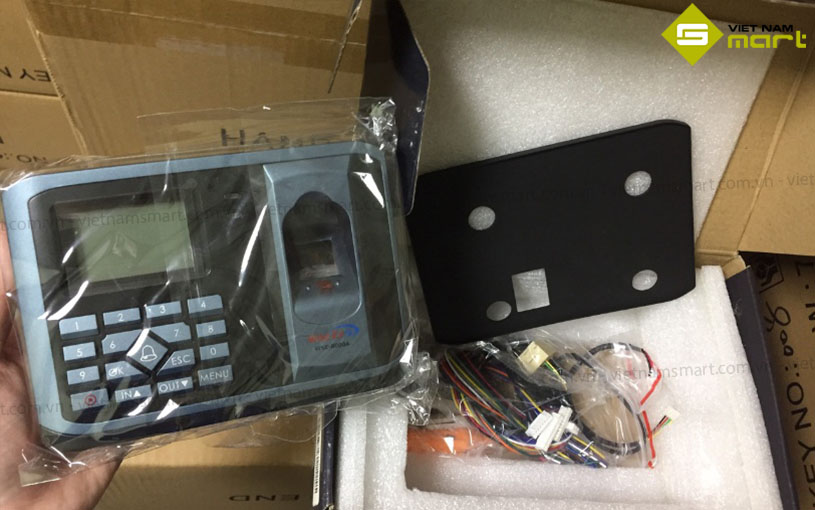 Máy chấm công vân tay WISE EYE WSE-8000A Mở hộp máy chấm công Wise Eye 8000A