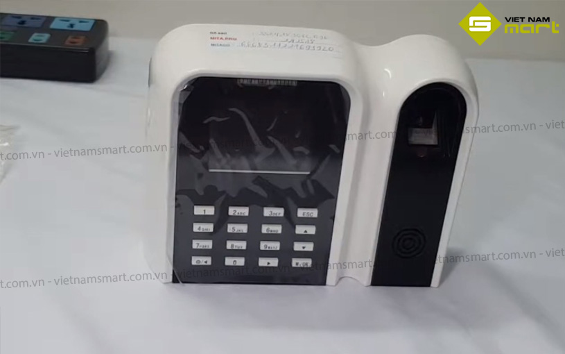 Máy chấm công vân tay GiGaTa T9 Model T9 có thể để bàn hoặc treo tường