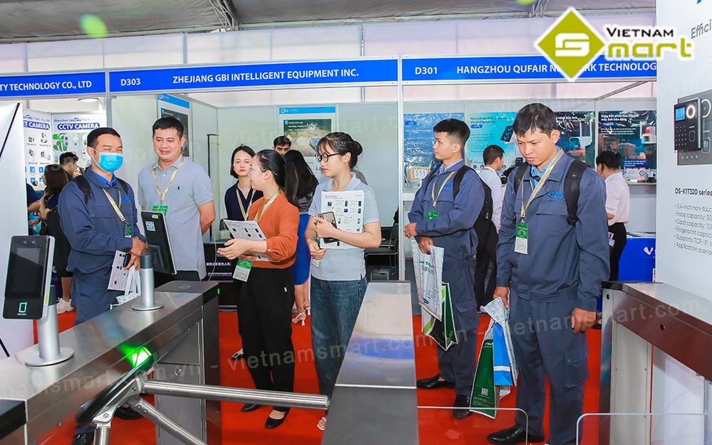 Ngoài việc cung cấp sản phẩm, Vietnamsmart sẽ tư vấn giải pháp và lắp đặt các thiết bị an ninh truy cập cho doanh nghiệp, nhà máy…