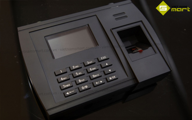 Máy chấm công Ronald Jack 5000T-C Wifi Model 5000T-C có bàn phím nổi dễ dàng thao tác