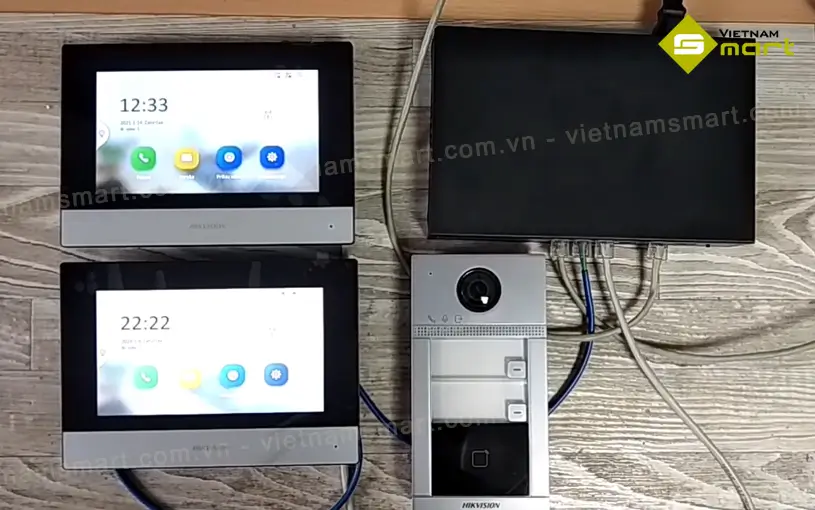 Hikvision DS-KV8213-WME1(C)/Flush