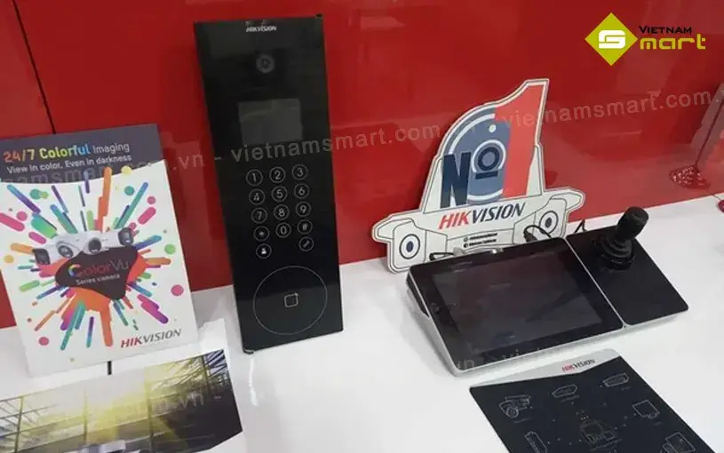 Hikvision DS-KD8103-E6
