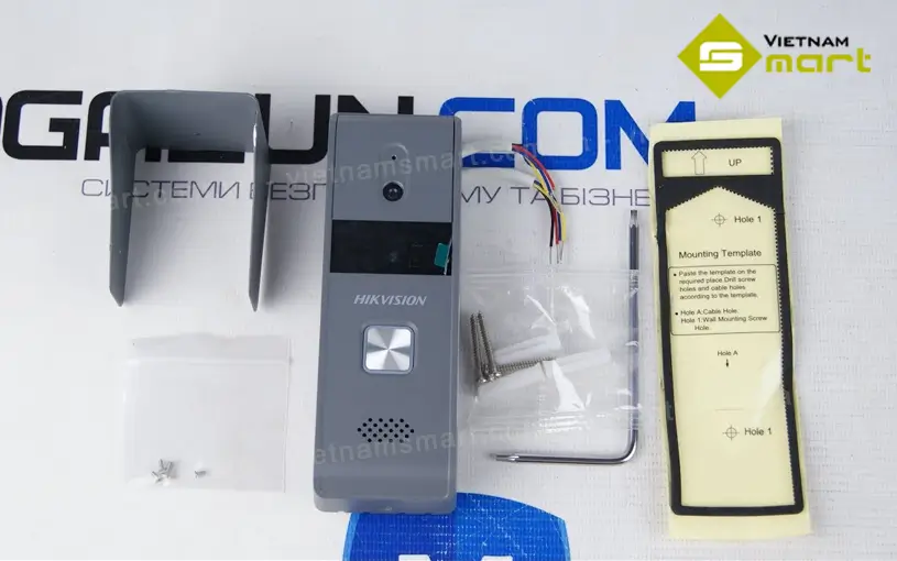 Hình ảnh thực tế của Module Camera chuông cửa DS-KB2421T-IM