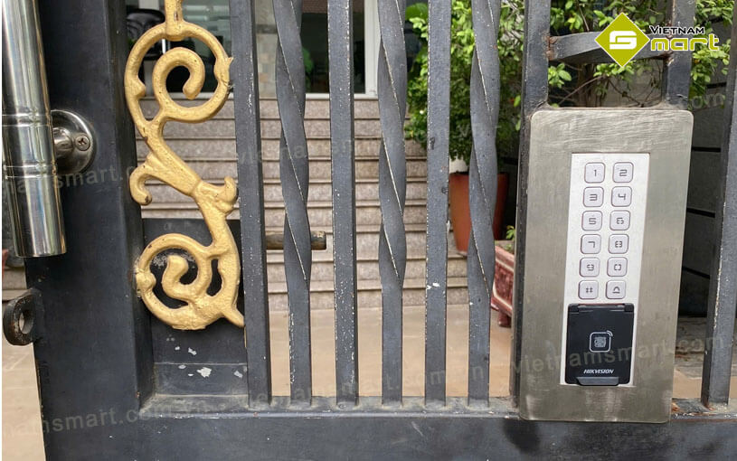 Máy chấm công kiểm soát cửa Hikvision DS-K1T805MBFWX công cụ hỗ trợ quản lý quyền truy cập