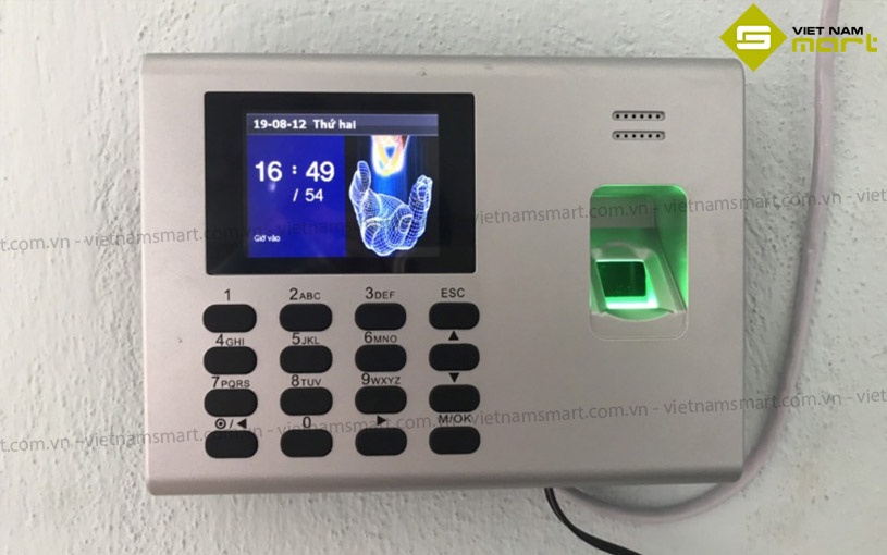 Máy chấm công RJ K40 treo tường