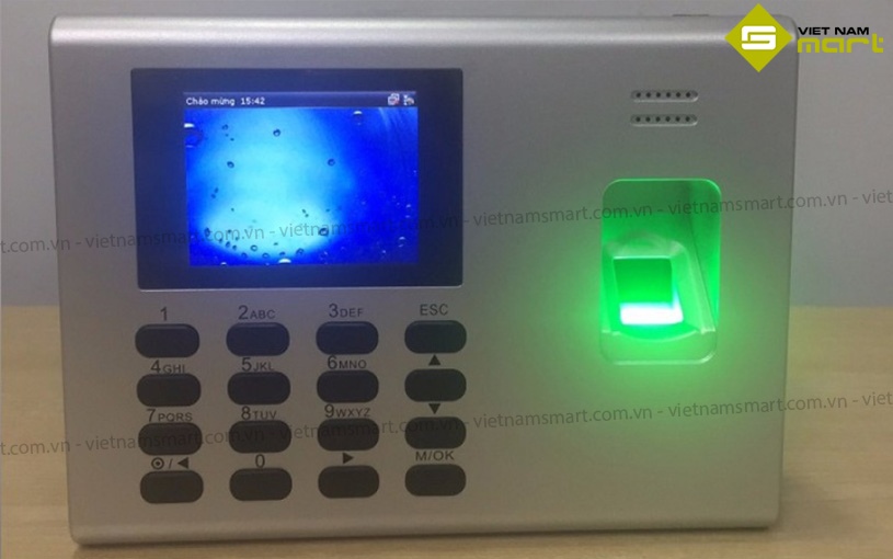 Hình ảnh thực tế máy chấm công vân tay Ronald Jack A9