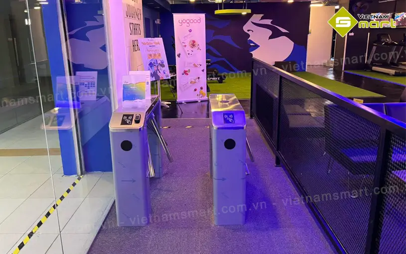 Dự án lắp đặt cổng xoay 3 chấu TS2000 PRO bởi VietnamSmart