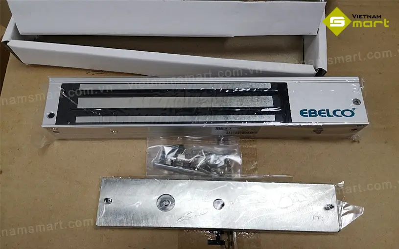 Ảnh thục tế khóa nam châm 600-LED cùng phụ kiện